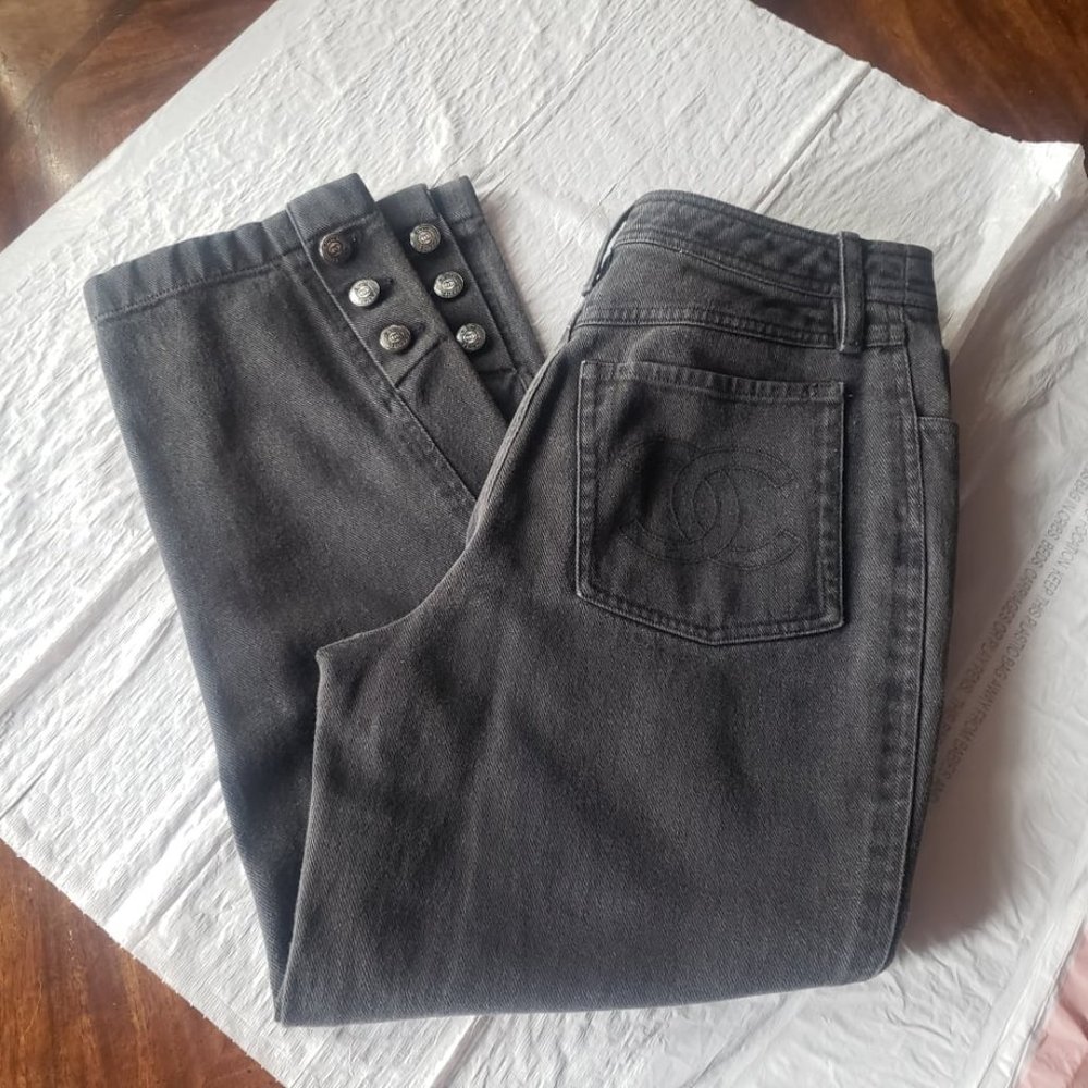 Chanel boutique black cropped jeans size 38